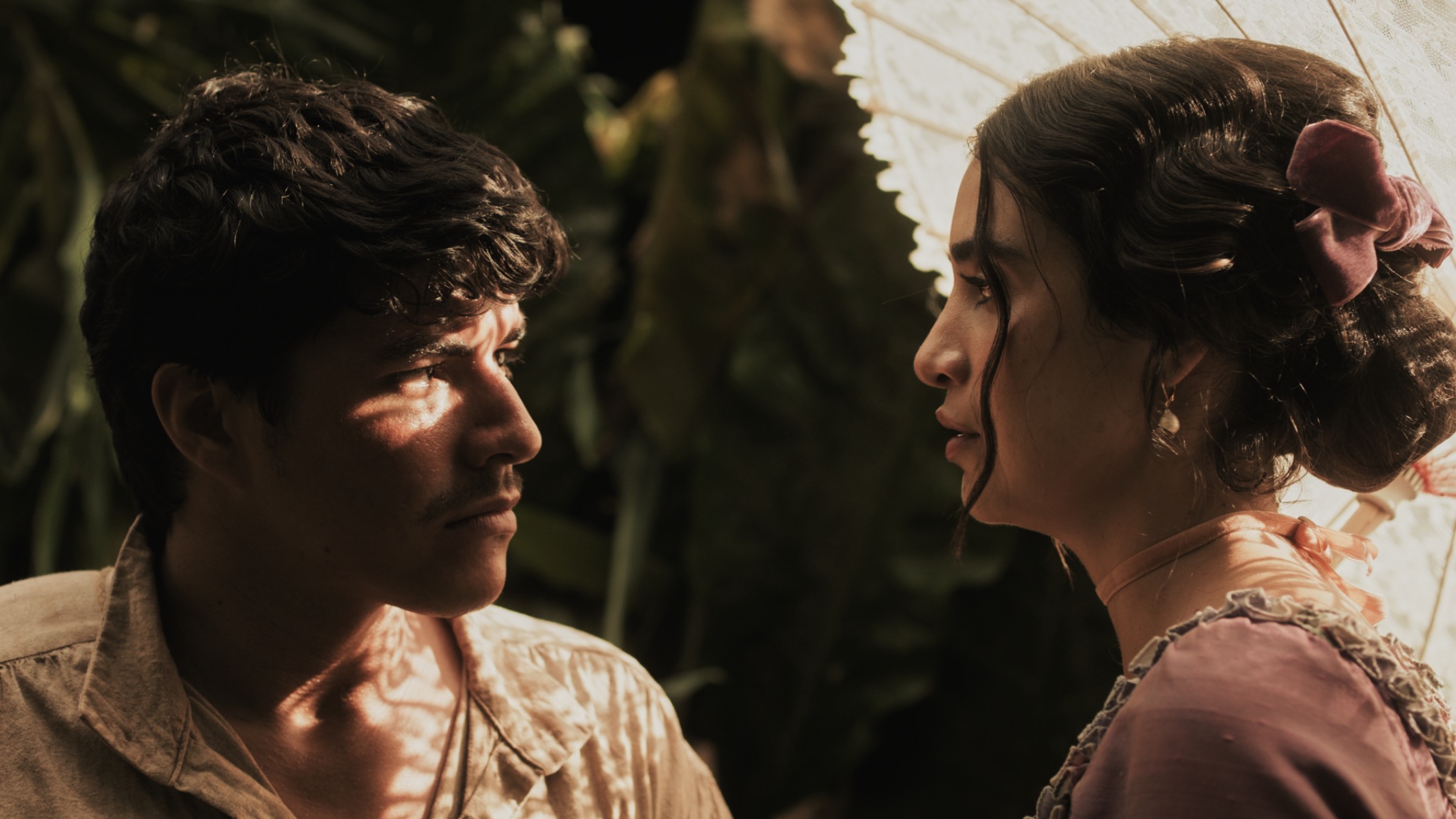 Ni un paso atrás cinematography still 6